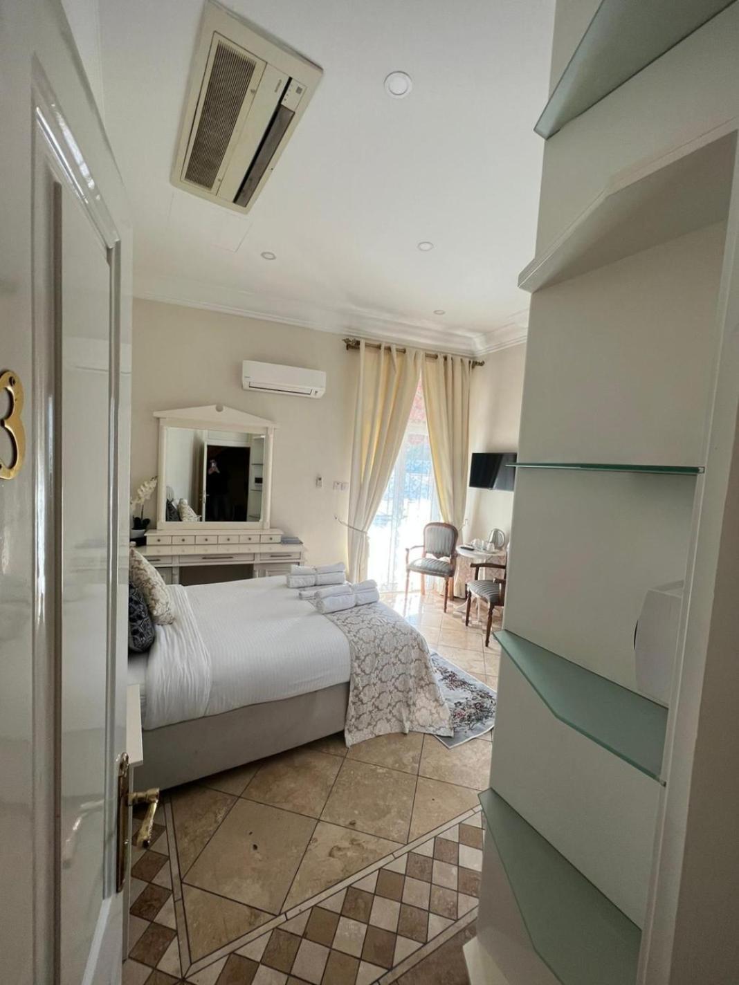 Lord's Residence Boutique Hotel Kyrenia  Extérieur photo